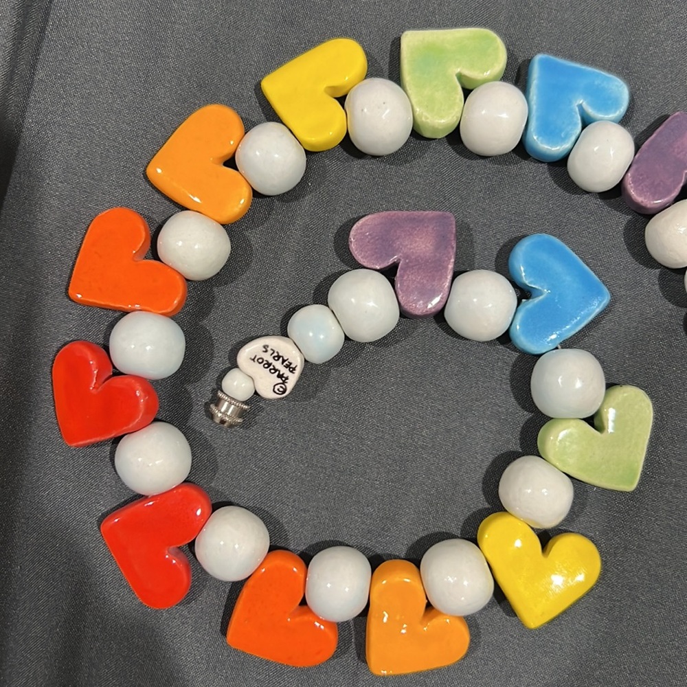 RARE Parrot Pearls Vintage Rainbow of Hearts Ceramic Necklace
